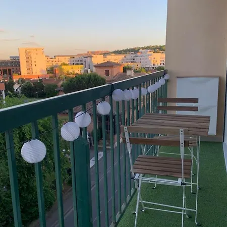 T2 Lumineux Centre Proche Metro, Parking Gratuit,1 Chambre, 1 Grande Piece A Vivre Toulouse