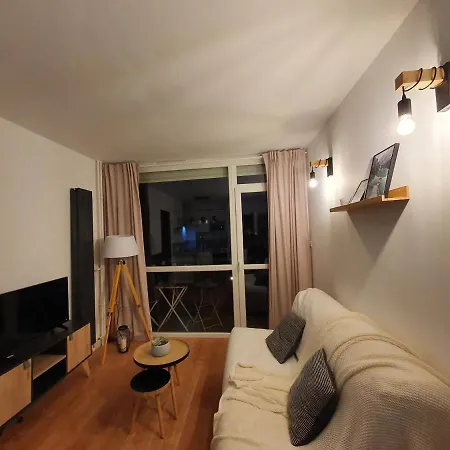 T2 Lumineux Centre Proche Metro, Parking Gratuit,1 Chambre, 1 Grande Piece A Vivre