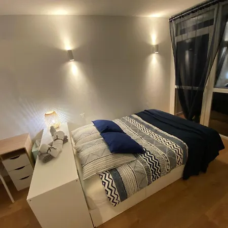 T2 Lumineux Centre Proche Metro, Parking Gratuit,1 Chambre, 1 Grande Piece A Vivre *